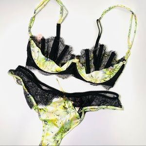 Victoria Secret Designer Set Fantasy Island Green Black 32C Bra MEDIUM Panty NWT